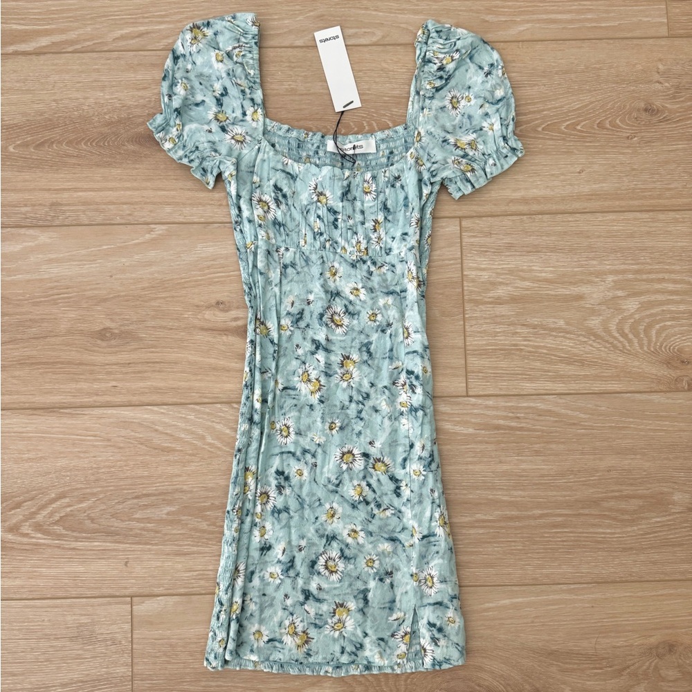 NWT Floral Fitted Mini Dress